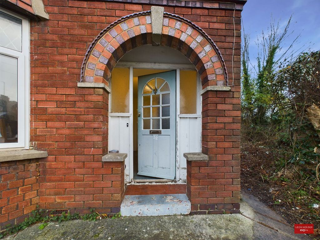 Property photo 3 of 22