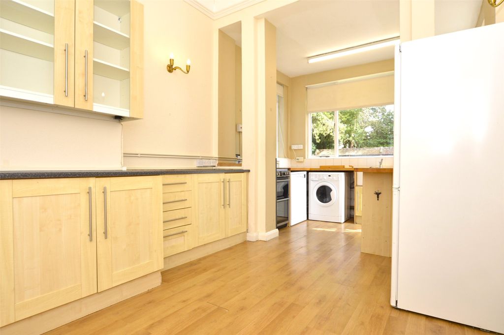 Property photo 3 of 14 Kitchen