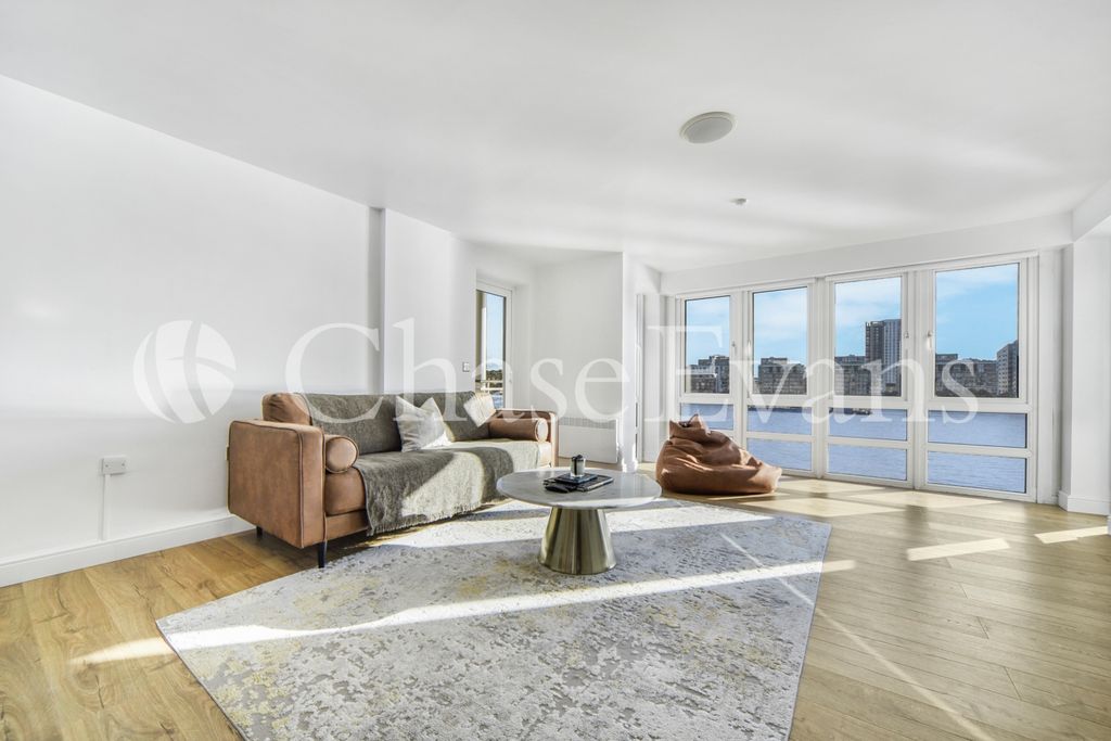 Property photo 1 of 22 St Davids Square, Is