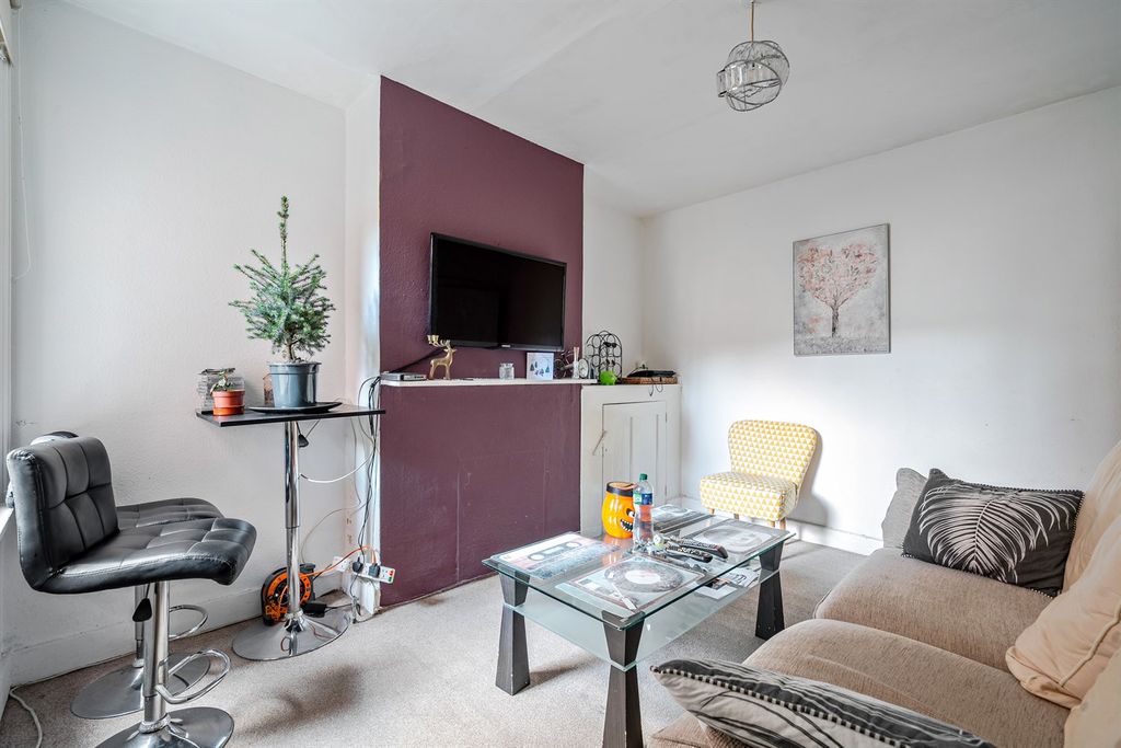 Property photo 3 of 9 Living Room