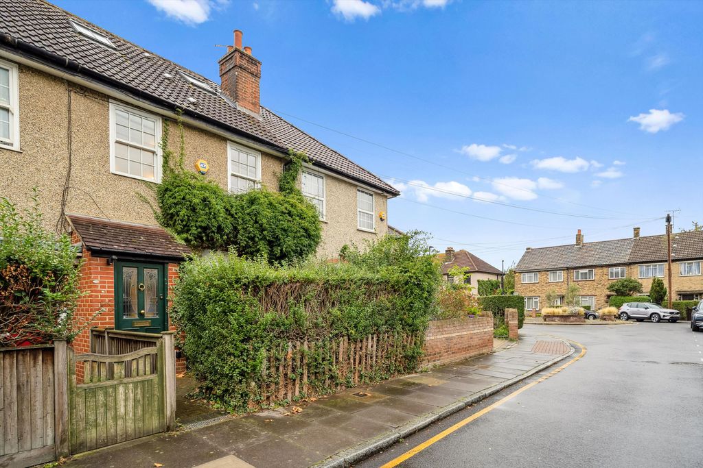 Property photo 1 of 16 Image