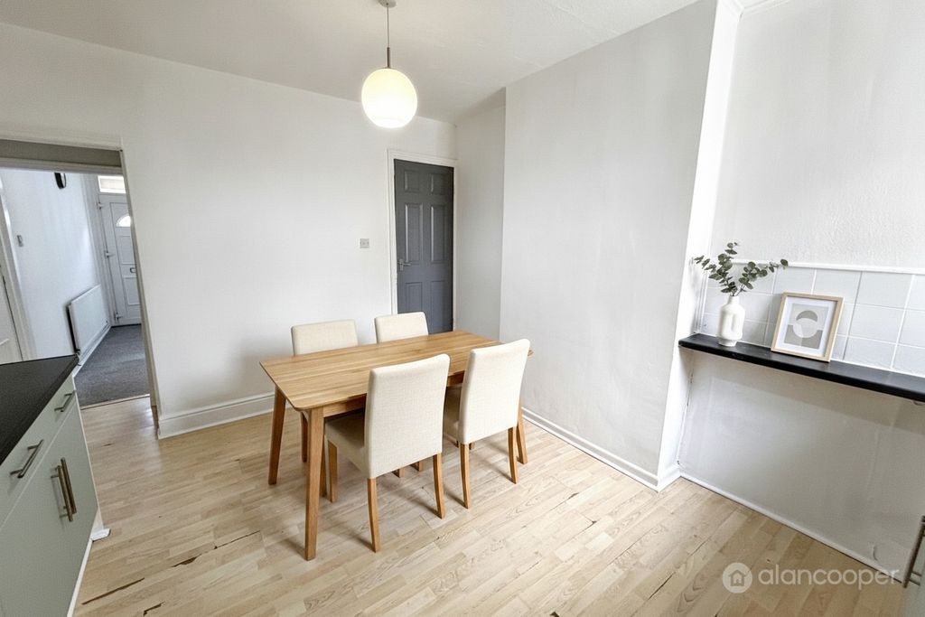 Property photo 3 of 15 5347494