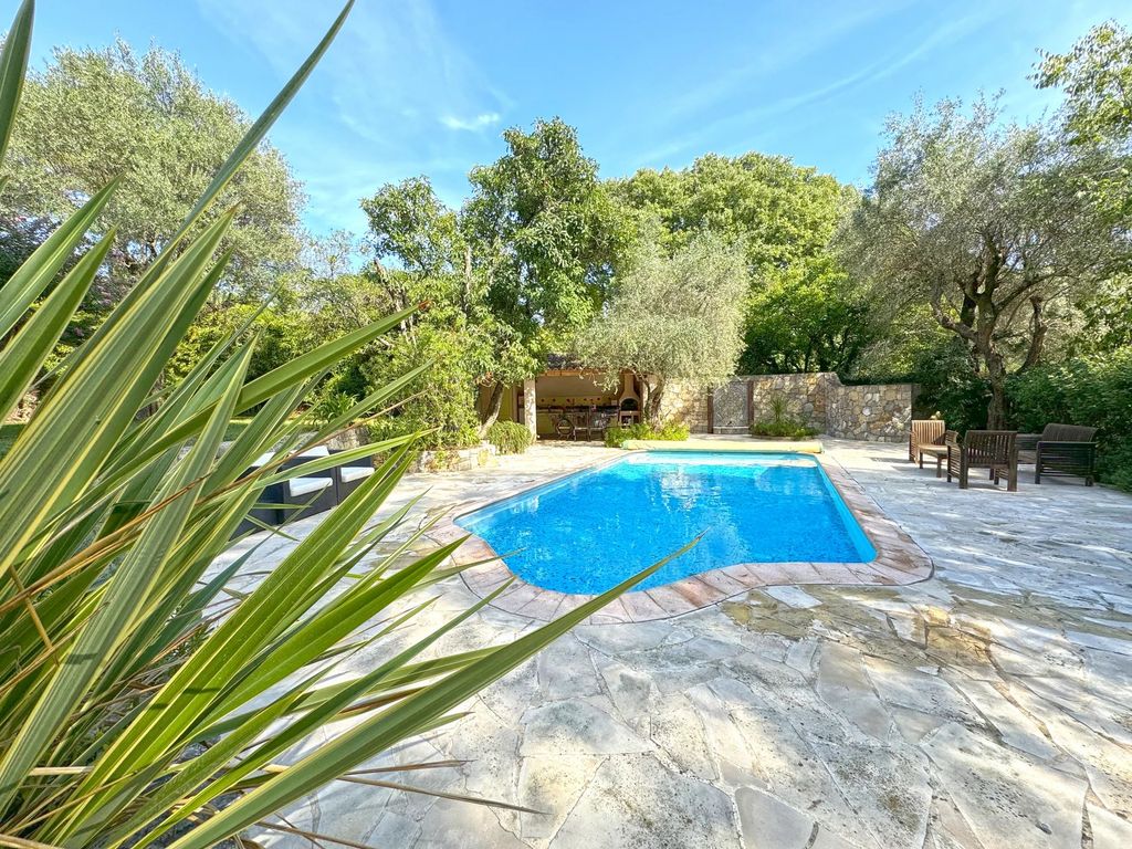 Property photo 3 of 19
