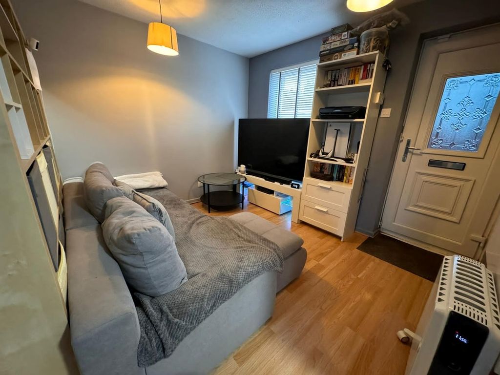 Property photo 2 of 12