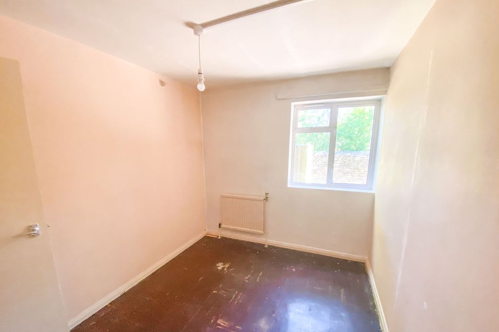 Property photo 3 of 8 1 Home Close, Newlands Road, Corsham, Wiltshire, Sn13 0Be