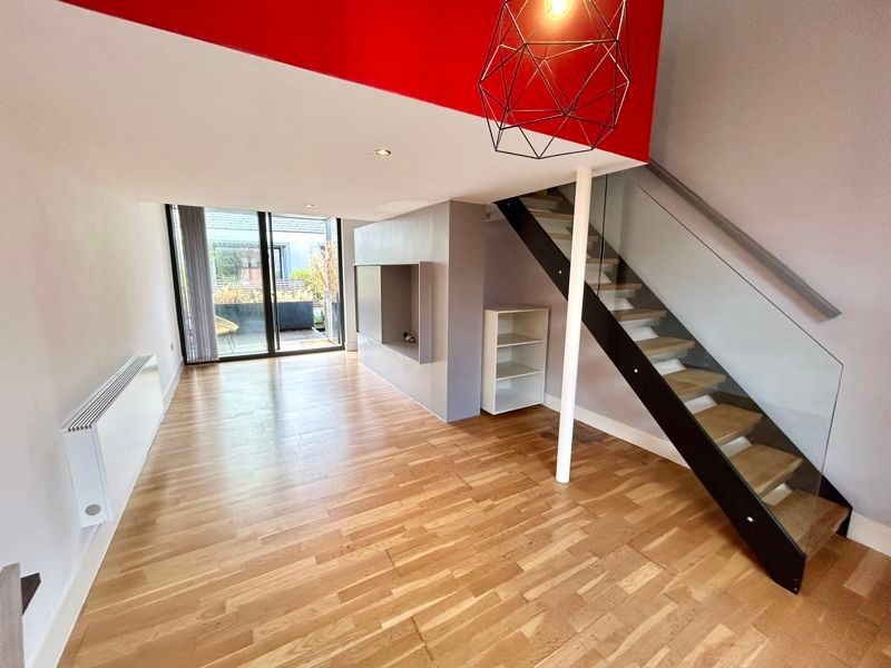 Property photo 1 of 11 Photo 1