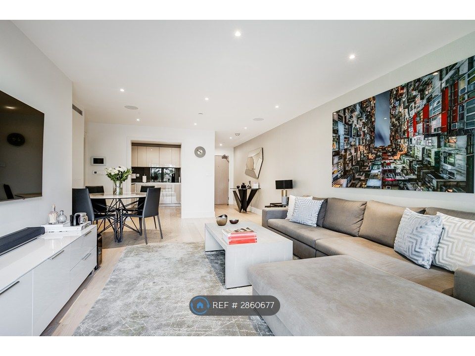 Property photo 2 of 11 Living Room