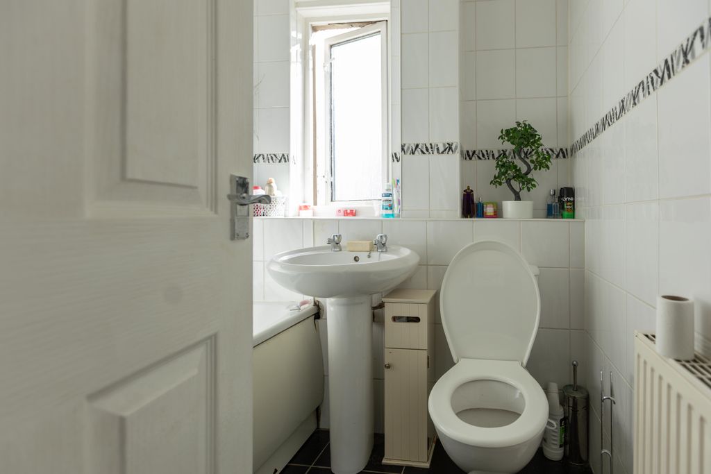 Additional image 10 of 2 bed flat for saleEllerslie Street, Johnstone PA5