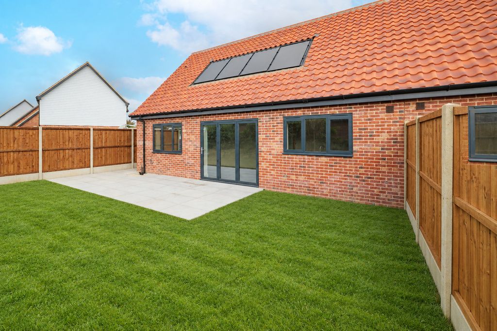 Property photo 2 of 8 5536611