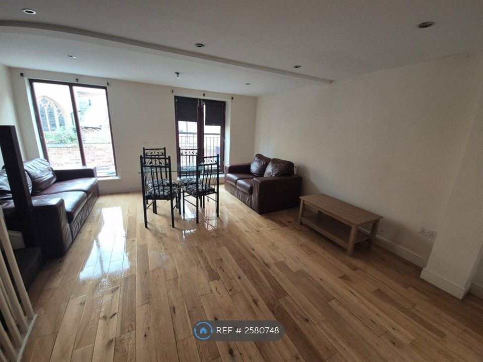 Property photo 3 of 10