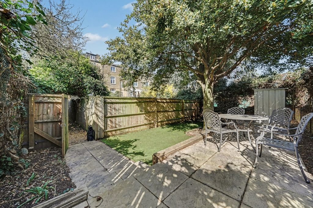 Property photo 2 of 14