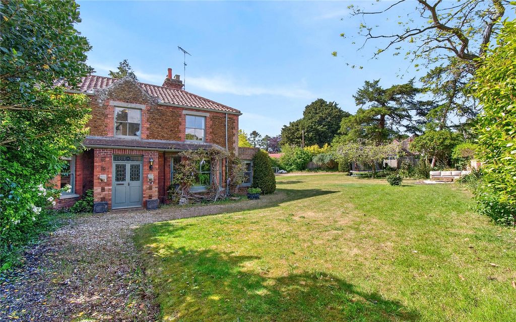 Property photo 1 of 20 Lane End