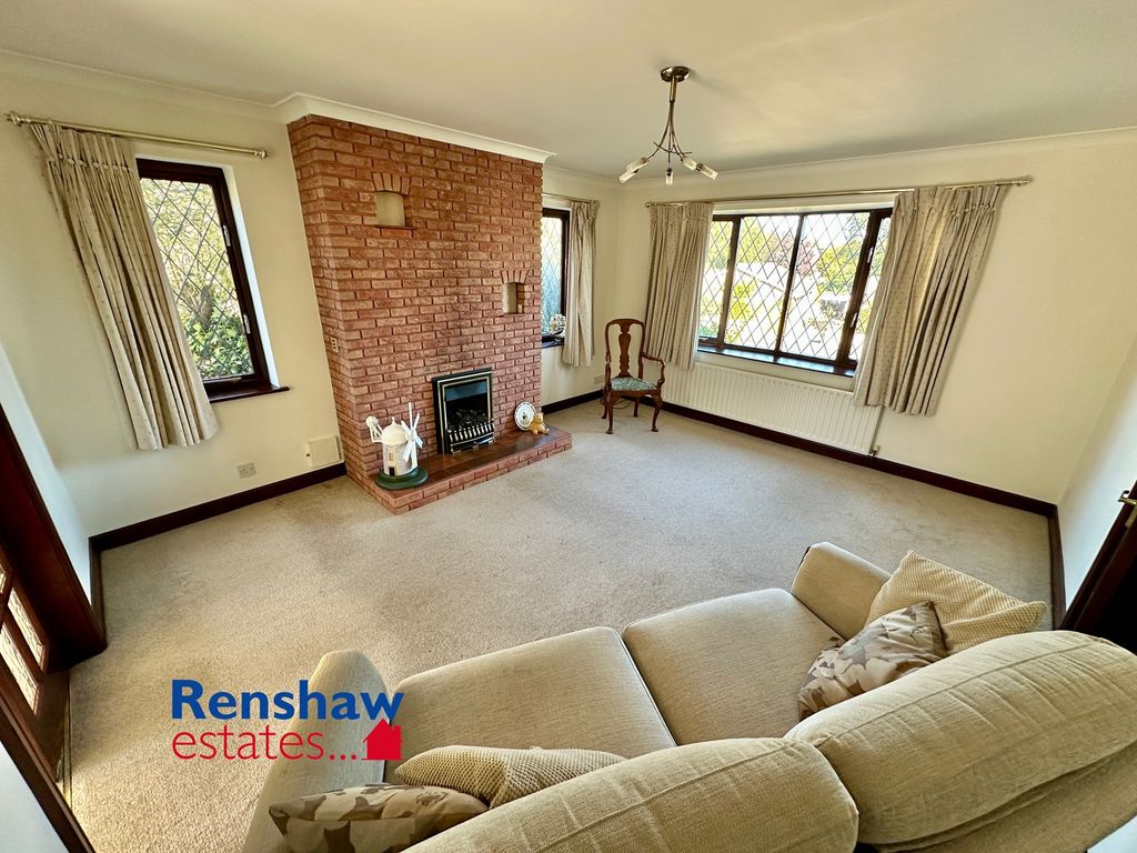 Property photo 2 of 16 L (1)