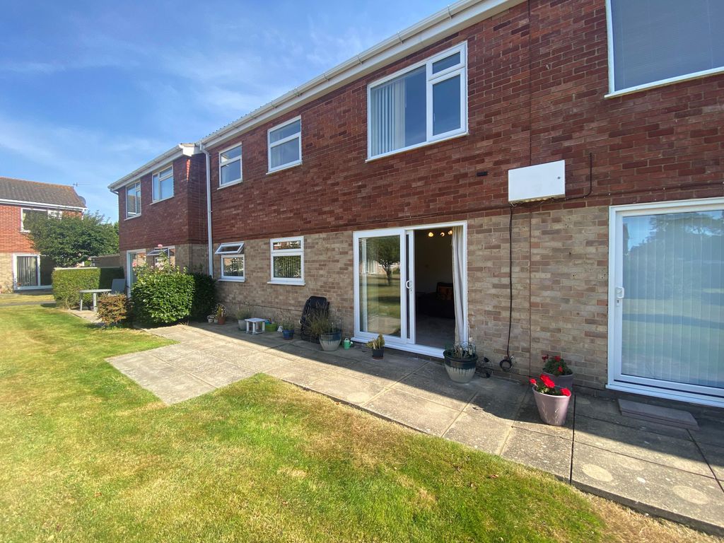 Property photo 1 of 17 External