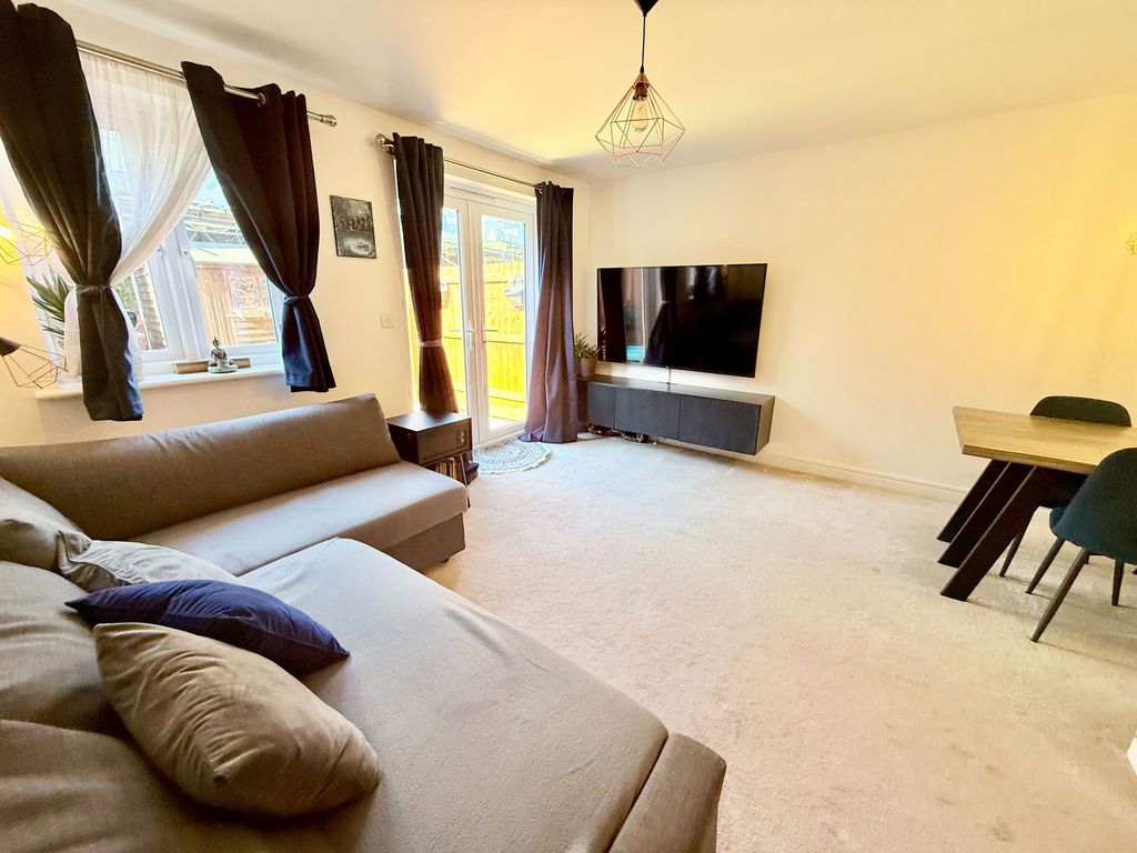 Property photo 3 of 16