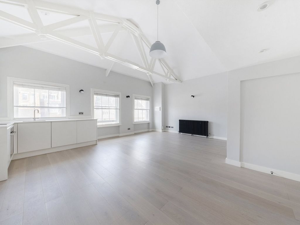 Property photo 1 of 8 Gerrard Street