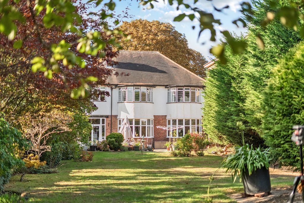 Property photo 1 of 35 Rear Garden