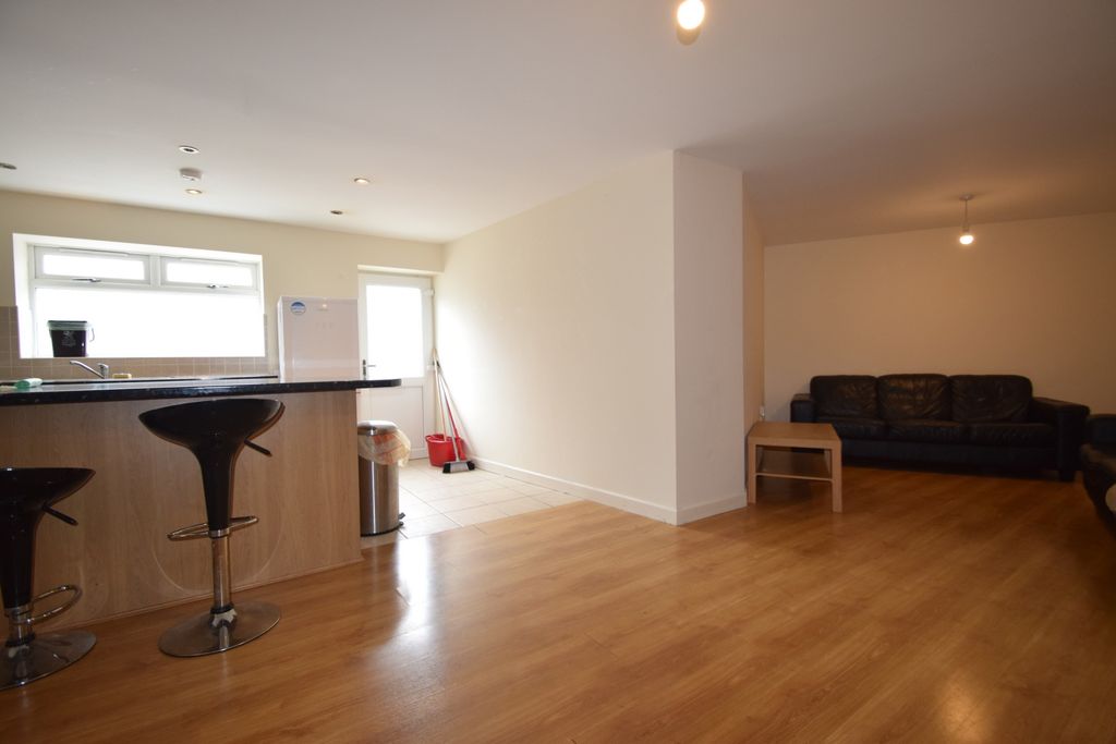 Property photo 3 of 6 Photo 3