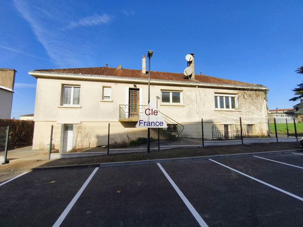 Property photo 1 of 8