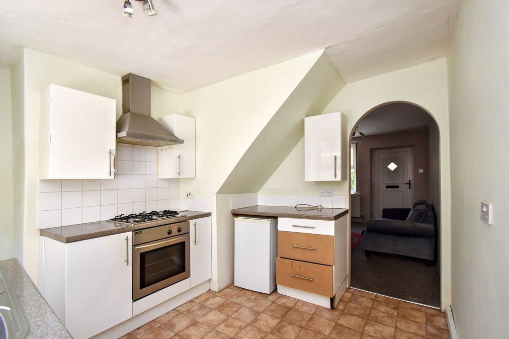 Property photo 2 of 9