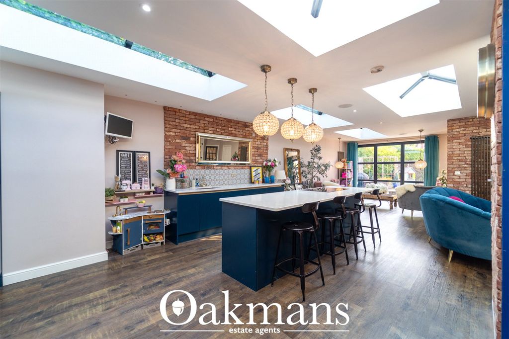 Property photo 2 of 48 Picture No. 03