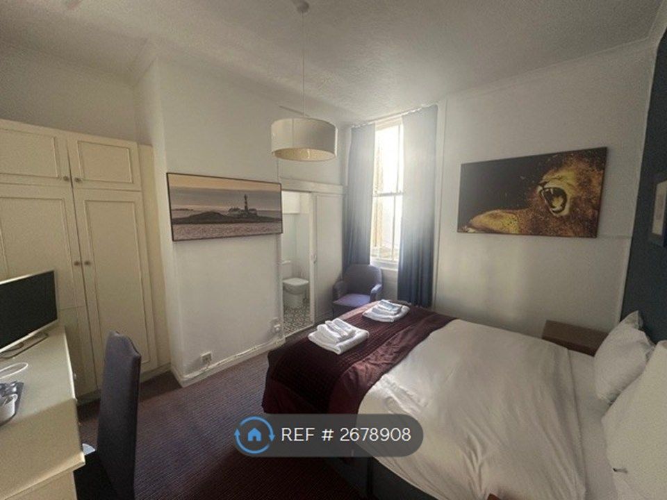 Property photo 3 of 9 Double Room