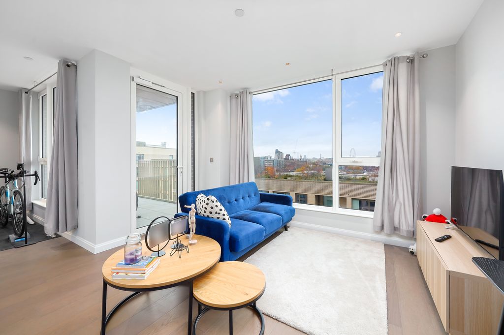 Property photo 1 of 21