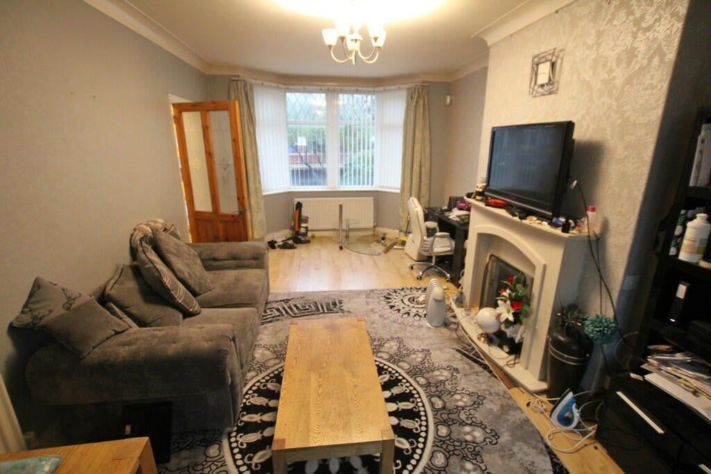 Property photo 3 of 9