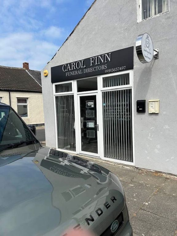 Property photo 1 of 2