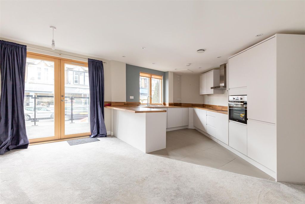 Property photo 2 of 16 Untitled-1708.Jpg
