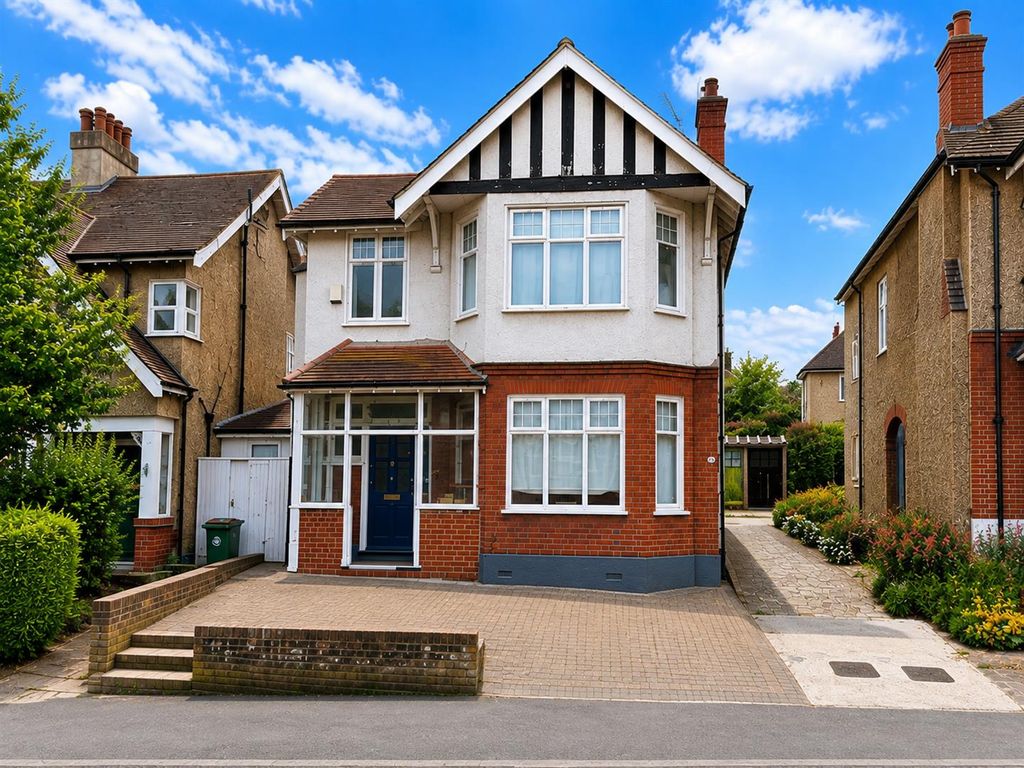 Property photo 1 of 27 Front Hawthorn.Png