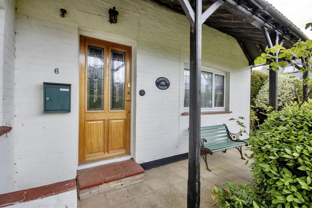Property photo 2 of 22