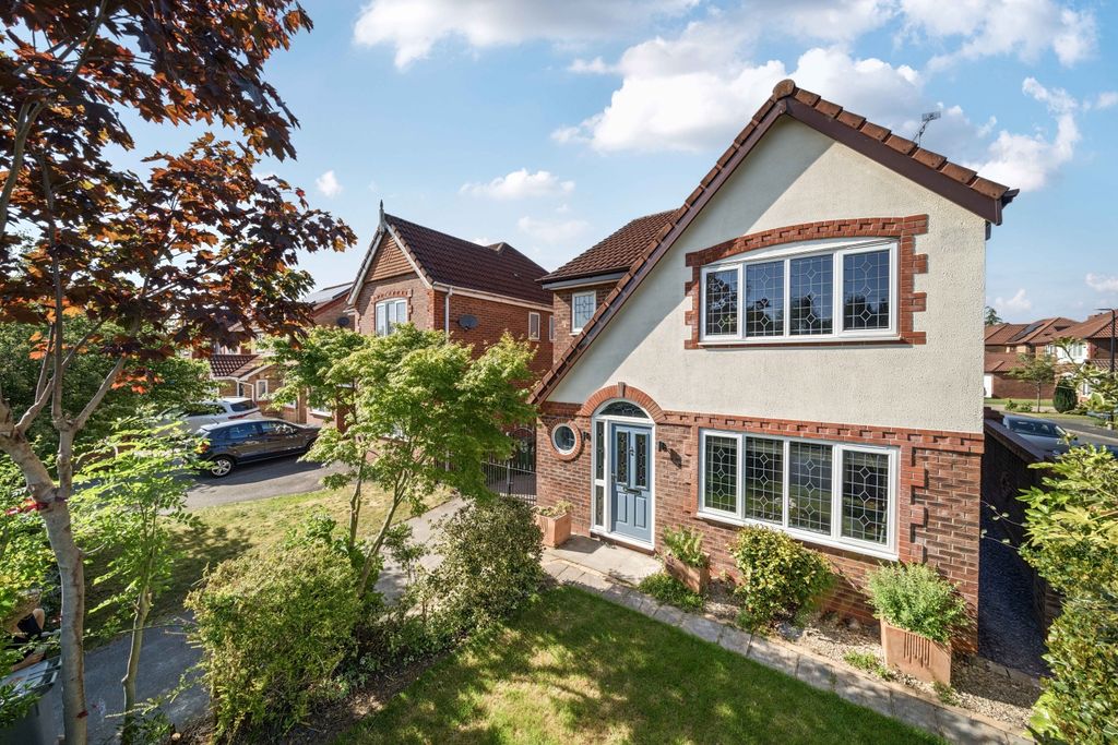 Property photo 1 of 16 6 Cherry Lane Ewemove Sale
