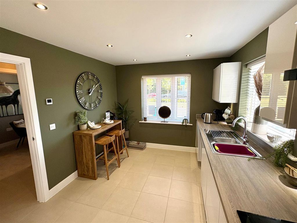 Property photo 3 of 15 5.Jpg