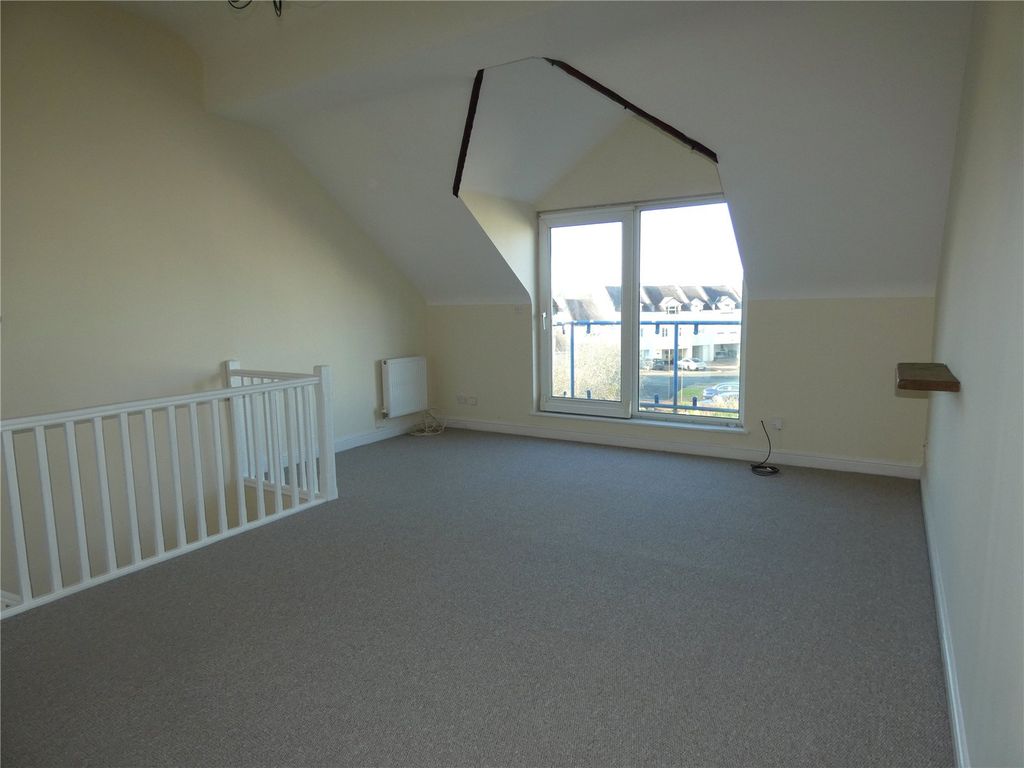 Property photo 2 of 17 Picture No. 03