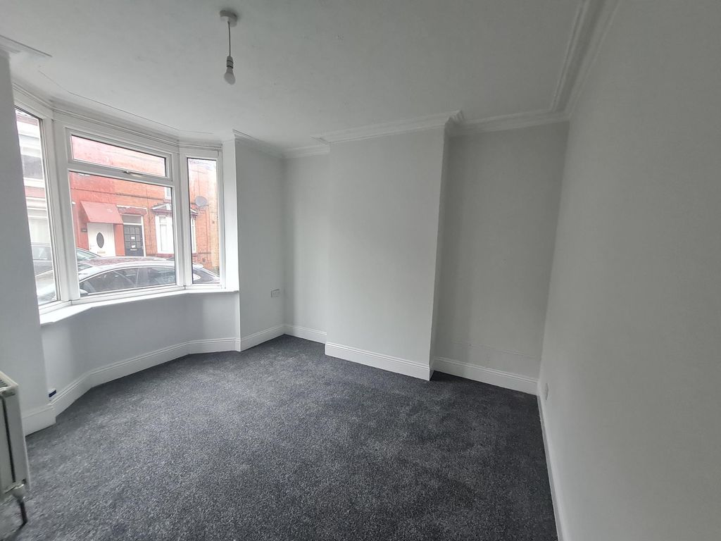 Property photo 3 of 7 Front