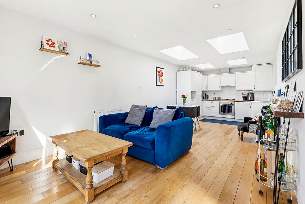 Property photo 2 of 16 Photo 8