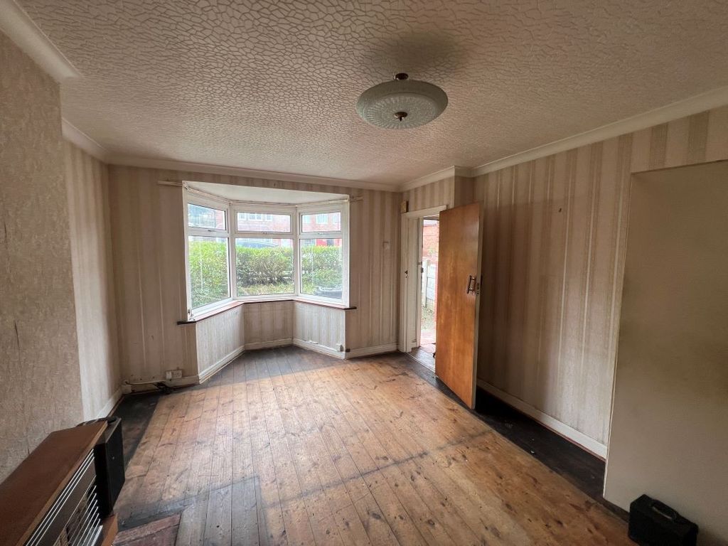 Property photo 3 of 25