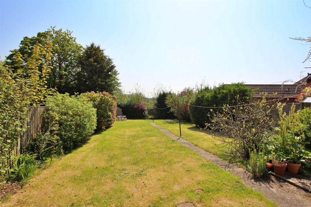 Additional image 43 of 4 bed semi-detached house for saleBedingfield Crescent, Halesworth IP19