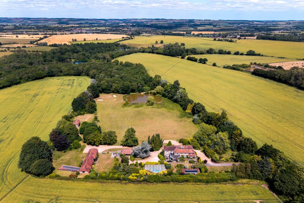 Property photo 1 of 25 Aerial