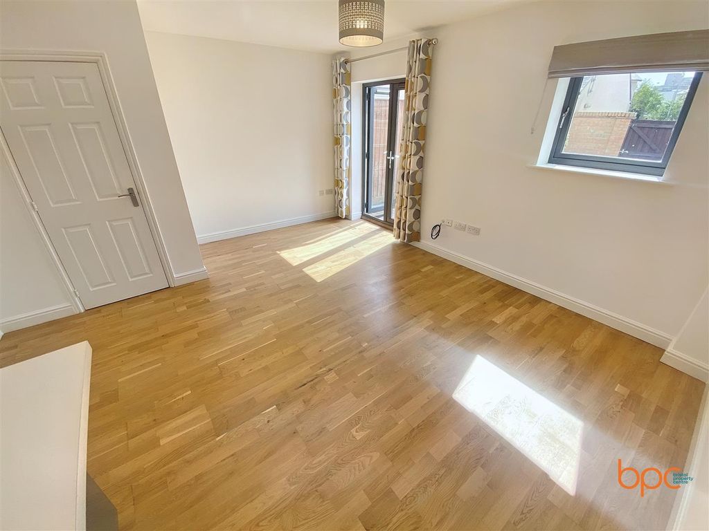 Property photo 3 of 15 Image00013.Jpg