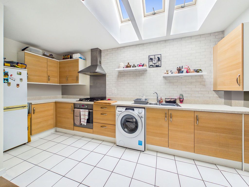 Property photo 2 of 8 Photo 4