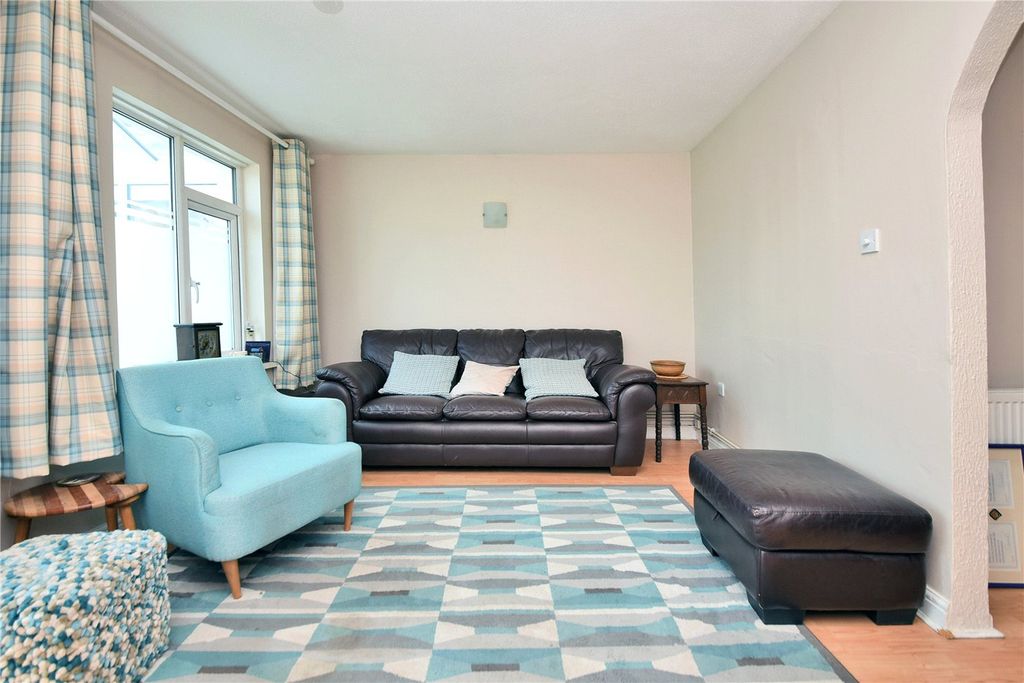 Property photo 3 of 17 Picture No. 06