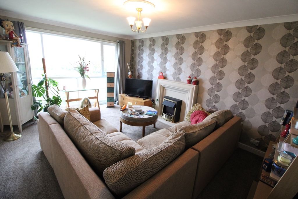 Property photo 3 of 10 C.Lo