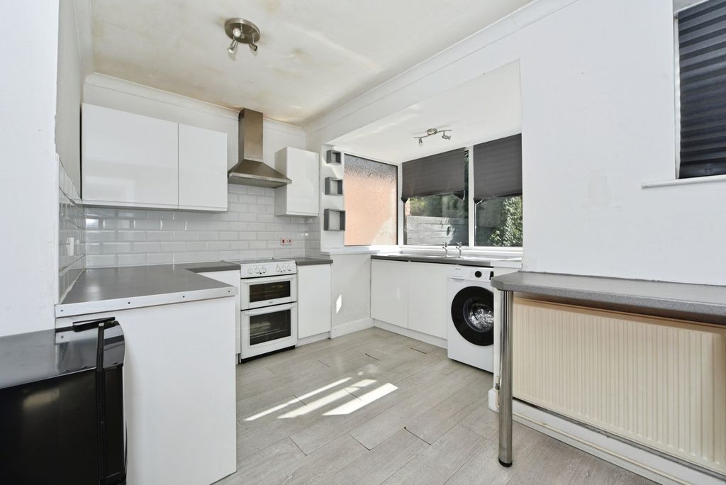 Property photo 2 of 15 Pbox-Img.Jpg