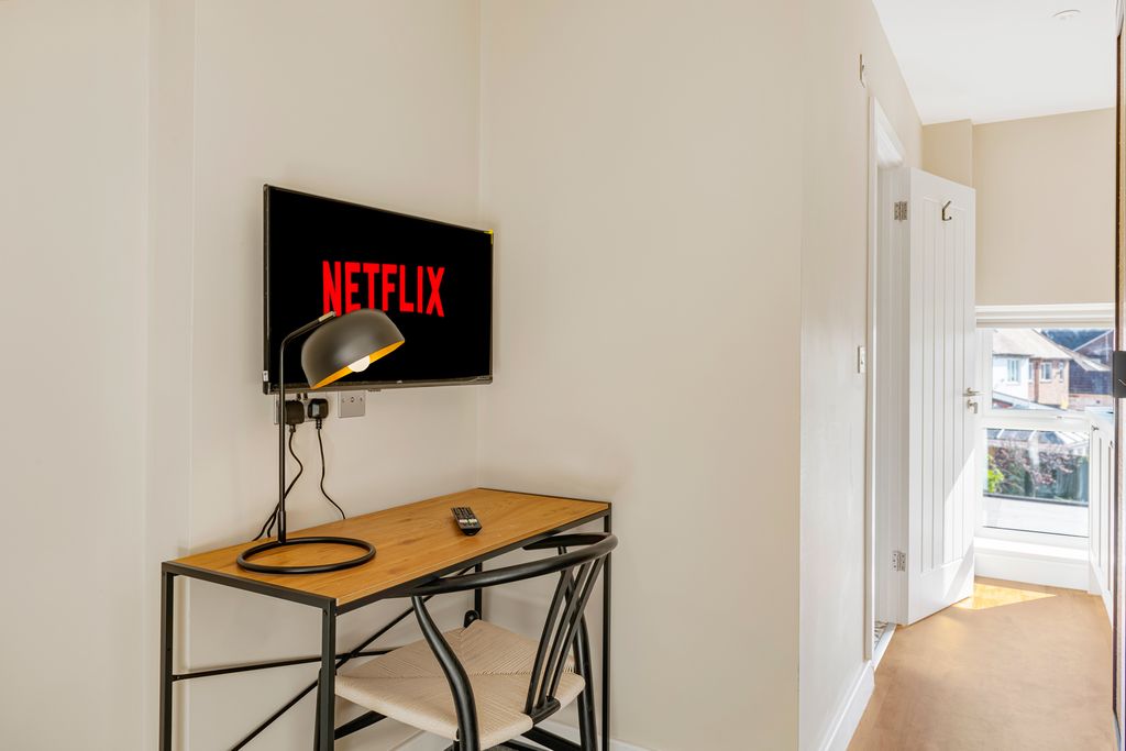 Property photo 3 of 8