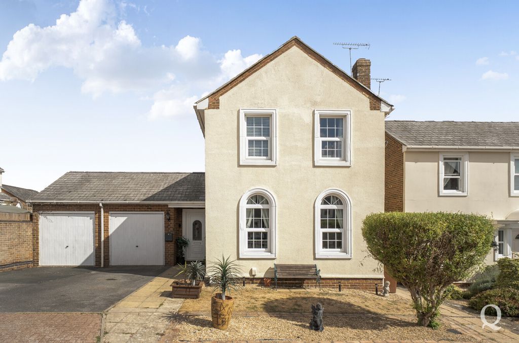 Property photo 1 of 19 4Cca2735-1d97-434...