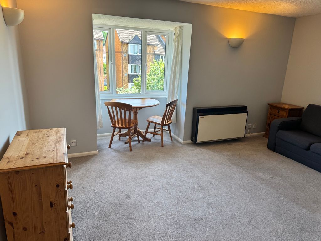 Property photo 3 of 7
