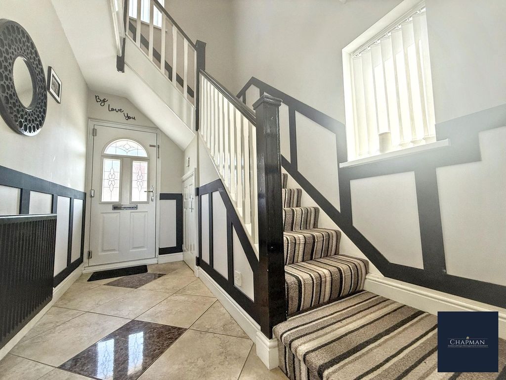 Property photo 2 of 30