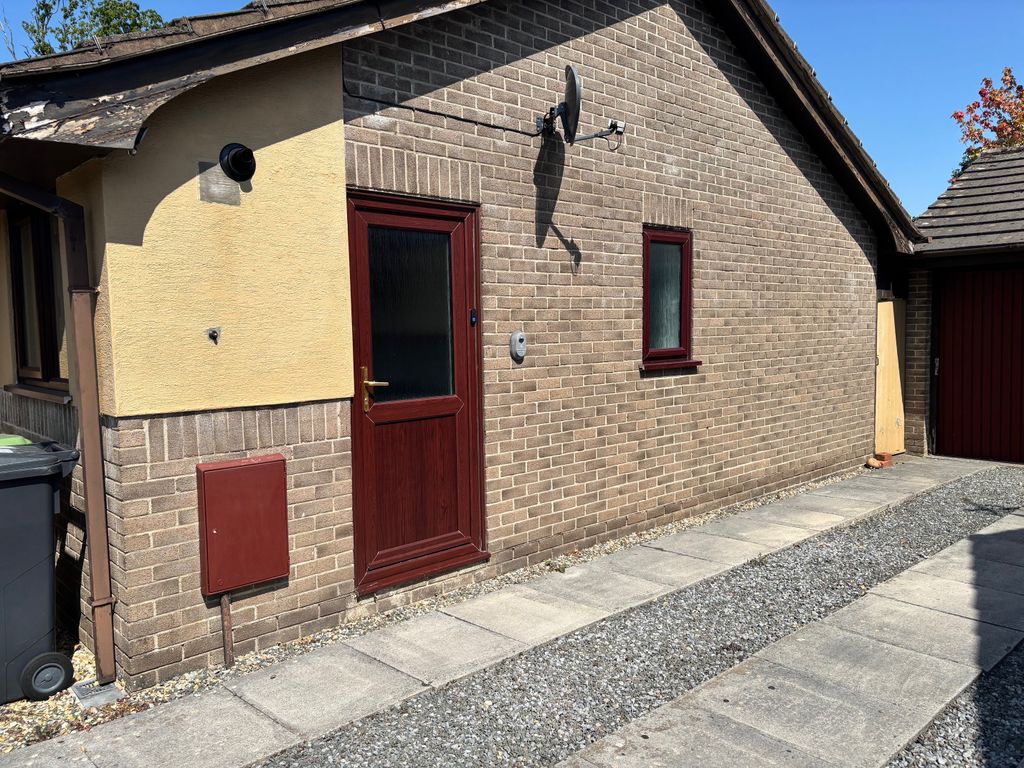 Property photo 3 of 10